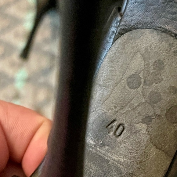 Lanvin Black High Heel pump with Straps size 40 (runway 2010 Hive) - Picture 9 of 9